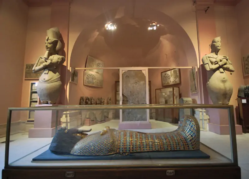 Option 1: Pyramids, Museum, Bazaar