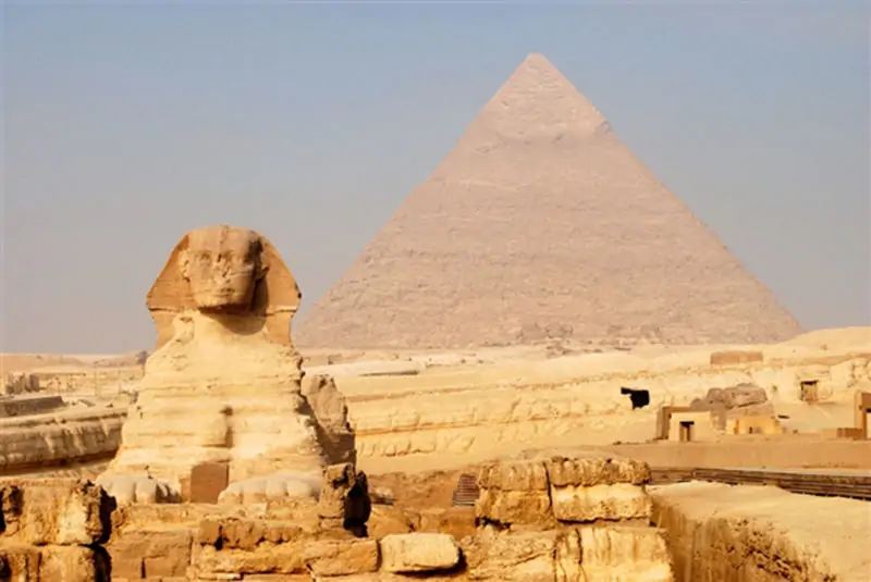 Giza pyramids & Cairo tour